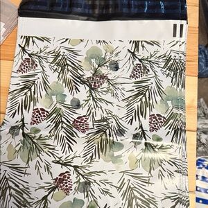 25 Pinecone Pattern Shipping Bag- Poly Mailers 10”x13”
